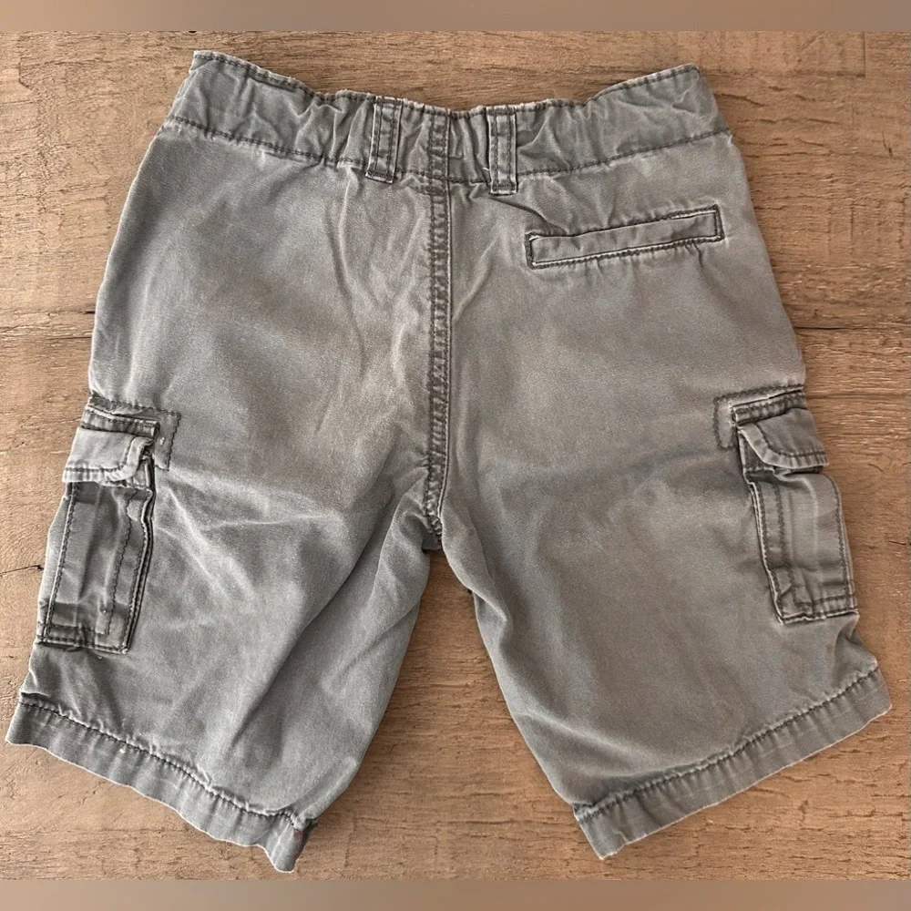 KIDS CARTERS DISTRESSED GRAY COTTON CARGO SHORTS - SIZE 5
